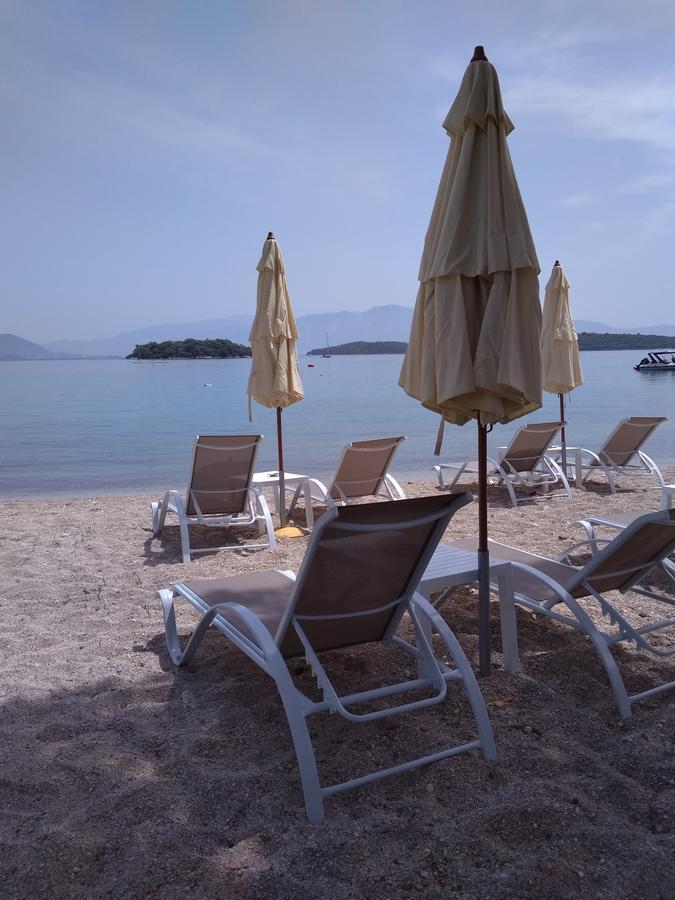 Palmyra Beachfront Studios Нідрі Екстер'єр фото
